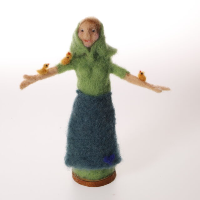 Påskkärring med kycklingar *SÅLD